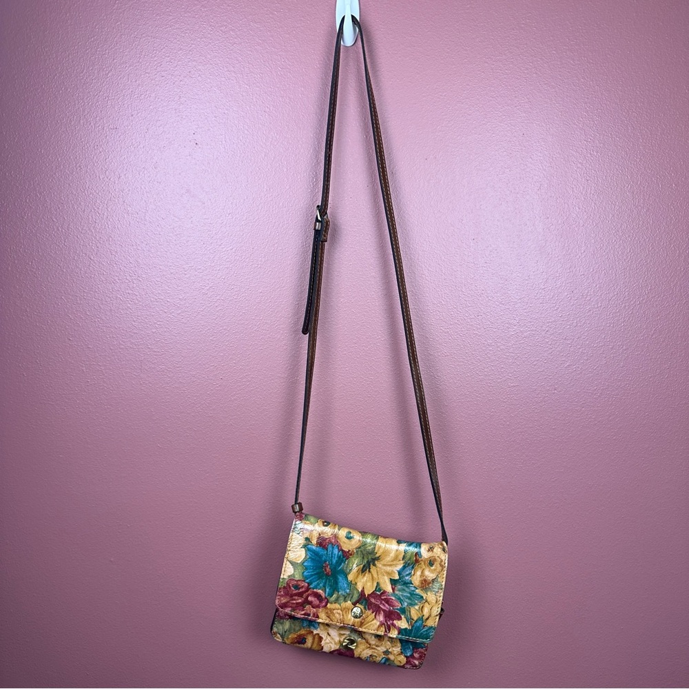 Patricia Nash Leather Floral Design Spring Multi Organizer Crossbody - Picture 2 of 12